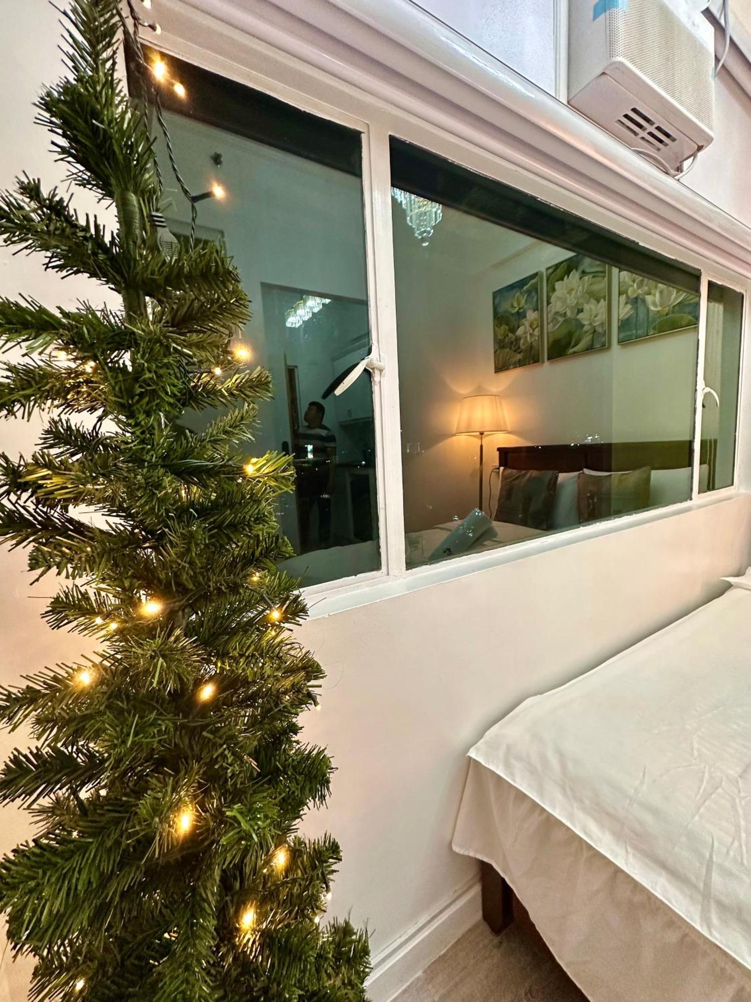 Studio Two Condominium, Alabang - Gold Fiber Wi-Fi -Netflix Ready Muntinlupa City Bagian luar foto